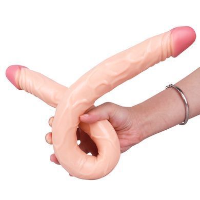 Реалистичный двухсторонний фаллоимитатор телесного цвета 56*3.7 см